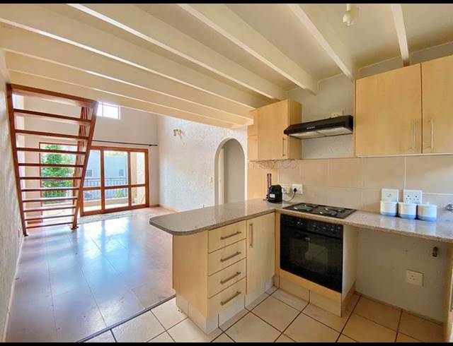 2 BEDROOM APARTMENT FOR SALE IN LONEHILL